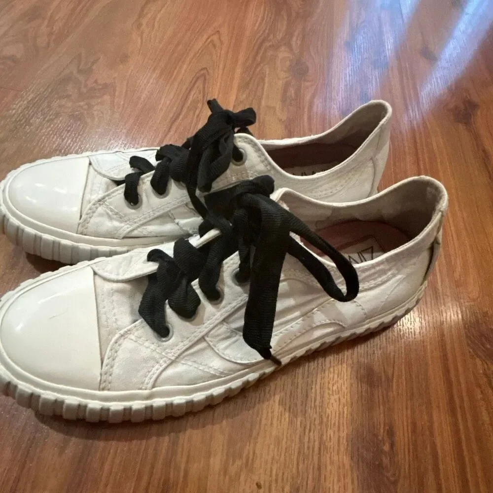 Zimmerman cream ivory beige canvas sneakers black shoelaces 8.5 (39)